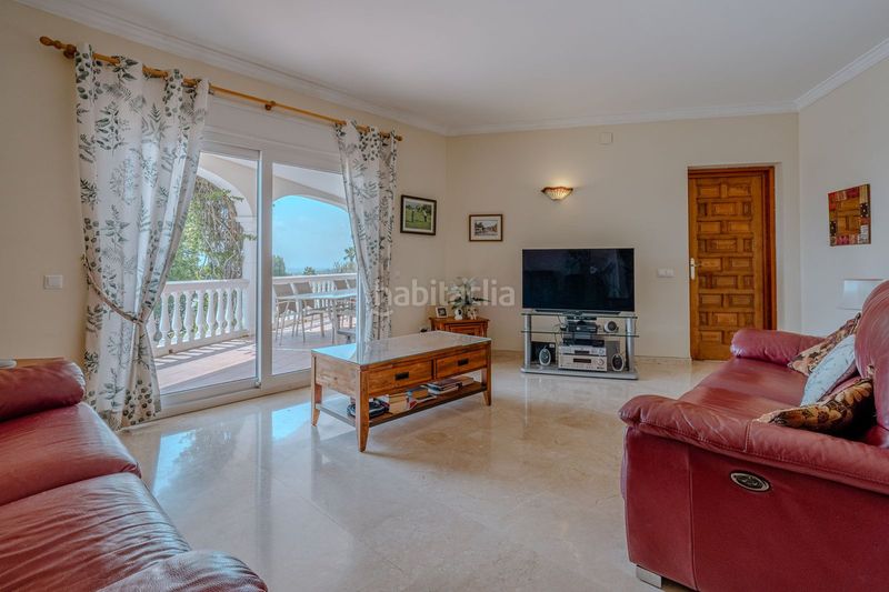 Foto 8d311c71-b8b0-4229-a777-58797e9e15f1. Casa amb aparcament piscina a Paraiso - Barronal Estepona