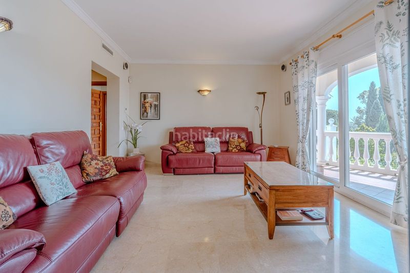 Foto a5e095ee-d1aa-47f9-941e-cff79ee2f79c. Casa amb aparcament piscina a Paraiso - Barronal Estepona