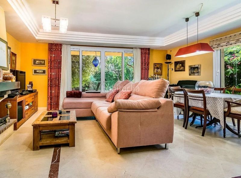Foto f0649b17-4879-459c-937d-9e777dd8e5a8. Casa adossada amb piscina a Riviera del Sol Mijas