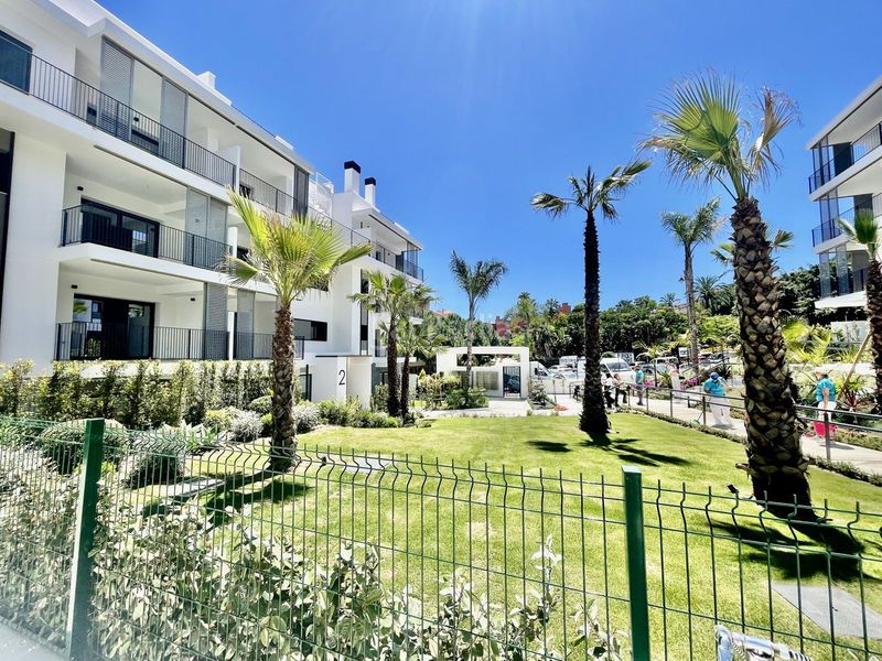 Foto 60d38153-21f7-4c20-800b-ba594c743a01. Pis amb aparcament piscina a Parque Central Estepona