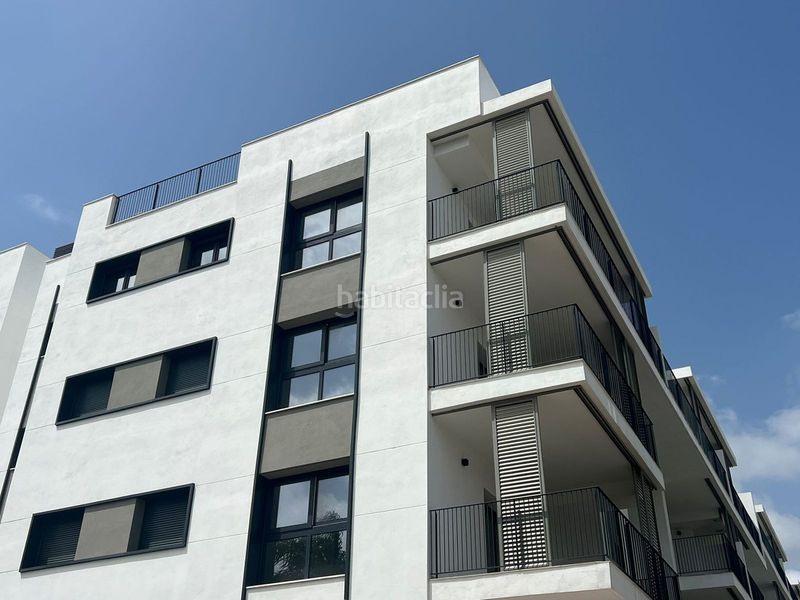 Foto f53407dd-f0ff-49a0-b7b0-1694dc23403d. Pis amb aparcament piscina a Parque Central Estepona