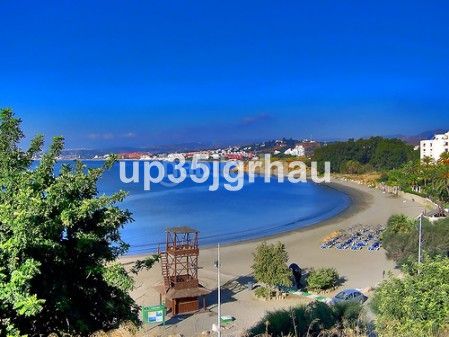 Foto 95044f53-efec-4084-889d-5a93e09a6e4c. Casa amb aparcament piscina a Parque Central Estepona