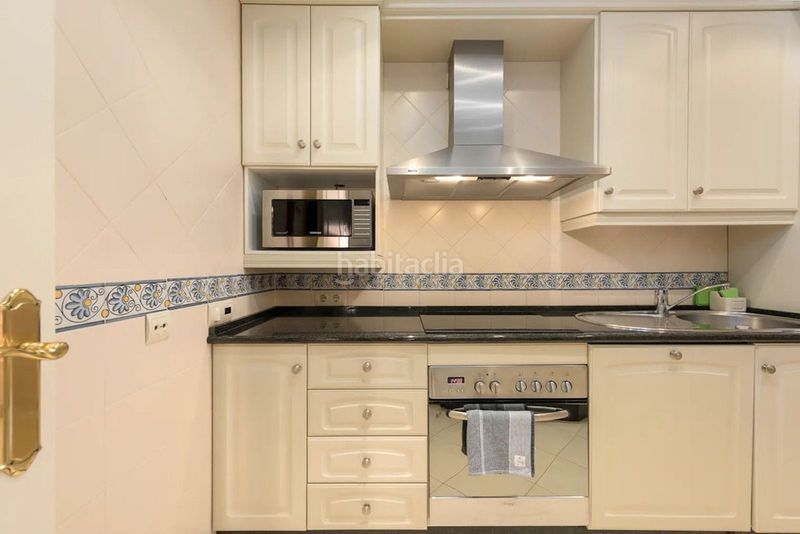 Foto 3583e59d-8916-405a-94af-ce3ab944e7b6. Pis amb aparcament piscina a Santa María Marbella