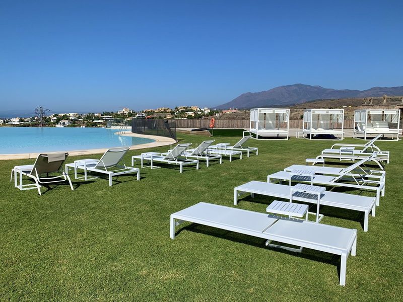 Foto 56ed1eb0-4a7b-45e3-b257-e94d6d8a7606. Pis amb aparcament piscina a Paraiso - Barronal Estepona