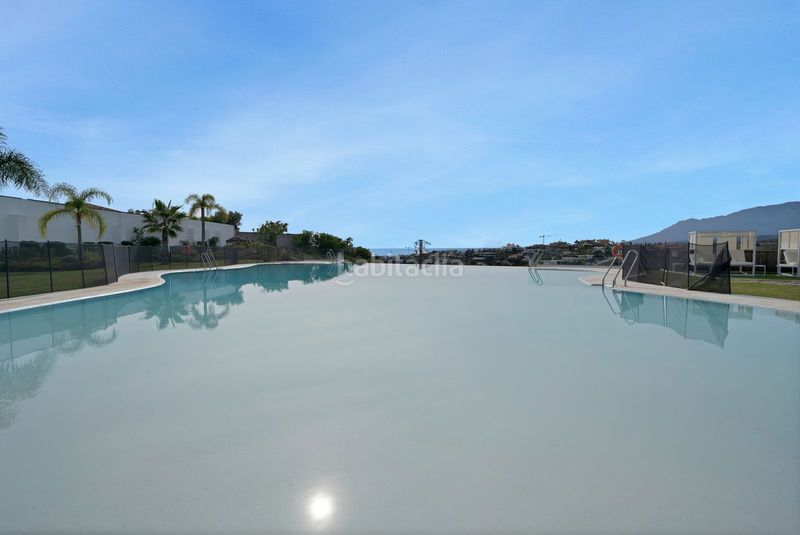 Foto d6cf4cbd-8611-4651-8457-61b9d8846e80. Pis amb aparcament piscina a Paraiso - Barronal Estepona