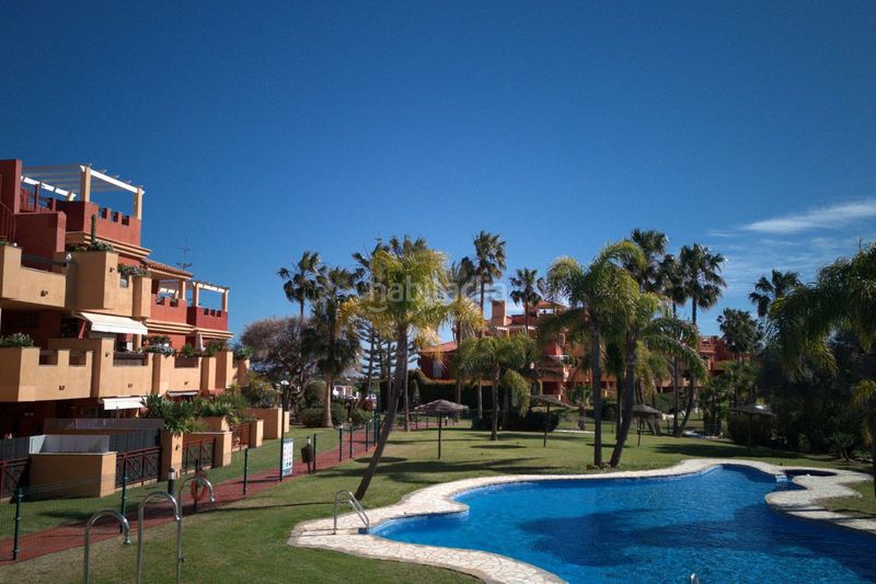 Foto dbd970b4-f55f-49f0-91ea-c33f31132e1c. Pis amb aparcament piscina a reserva de Marbella Marbella