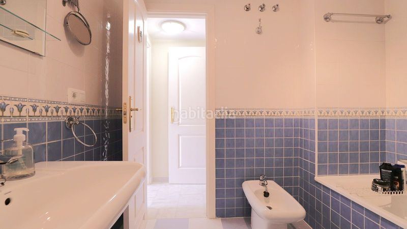 Foto e36e31a8-0967-4049-bde6-a84f04cad256. Pis amb aparcament piscina a reserva de Marbella Marbella