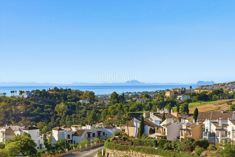 Foto 3fa9800a-092d-4908-bcc1-89a0eea4aa6c. Pis amb aparcament piscina a Benahavís pueblo Benahavís