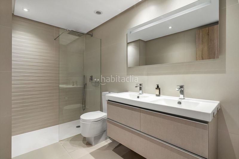 Foto 4e73287a-1fe3-4355-a51b-582b43ac97c5. Pis amb aparcament piscina a Benahavís pueblo Benahavís