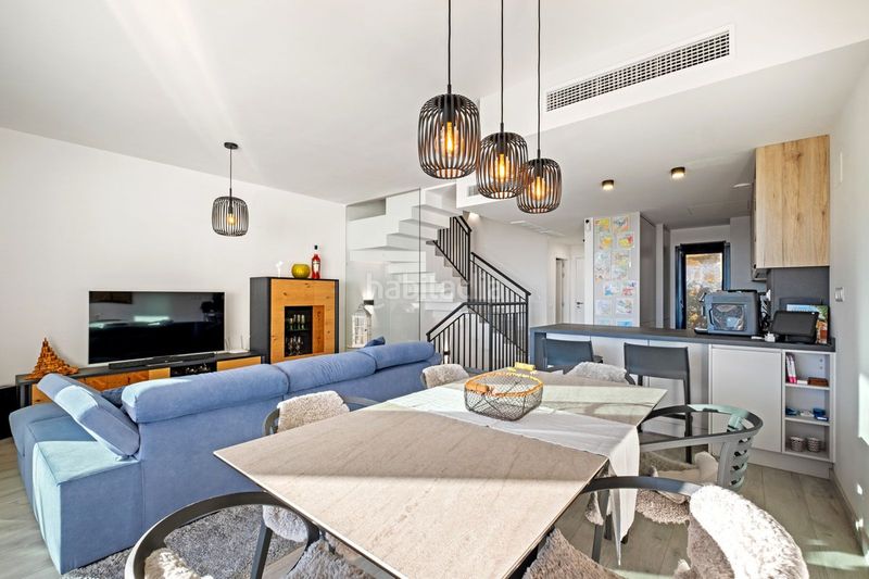 Foto 0cf0a12e-4bda-4745-8eb6-5f3960ab57e8. Casa adossada amb aparcament piscina a San Luis de Sabinillas Manilva