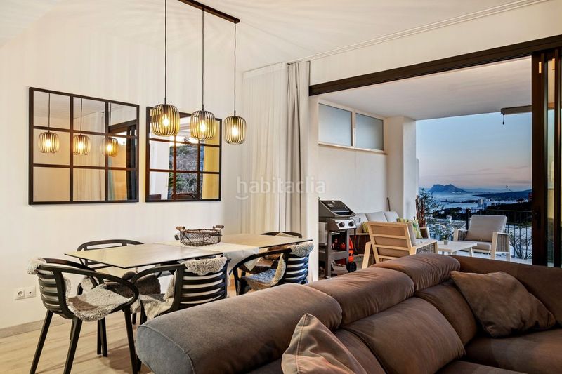 Foto 0d805a68-ba81-40ec-9eb0-a9cc2a079419. Casa adossada amb aparcament piscina a San Luis de Sabinillas Manilva