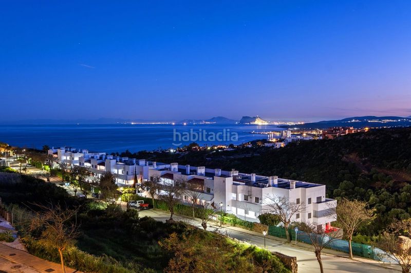 Foto 1a11fc67-bc3a-4a8e-b79e-69e9208af06a. Casa adossada amb aparcament piscina a San Luis de Sabinillas Manilva