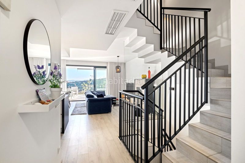 Foto 1a20a1c6-6e08-475b-b7f2-a65264c03342. Casa adossada amb aparcament piscina a San Luis de Sabinillas Manilva