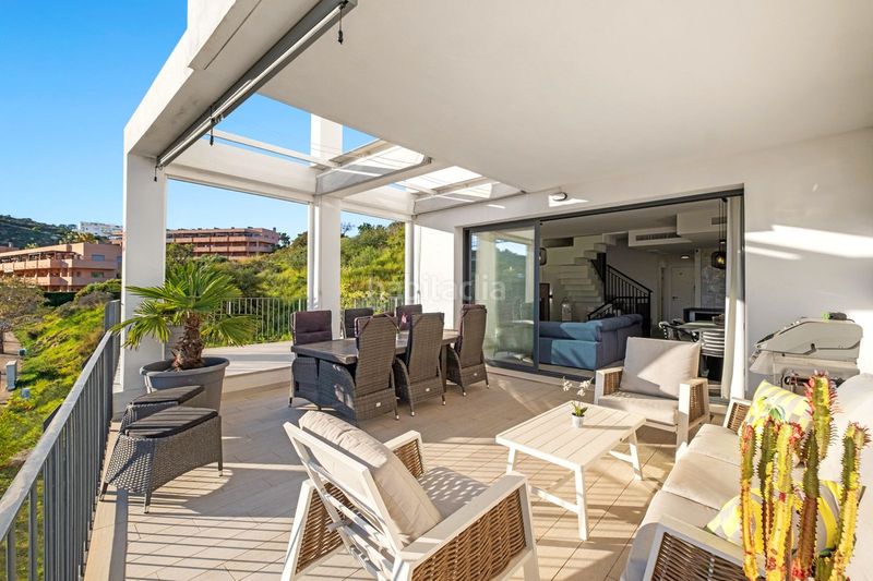 Foto 1c22be05-0df0-4de7-84f7-d839bcb419ef. Casa adossada amb aparcament piscina a San Luis de Sabinillas Manilva