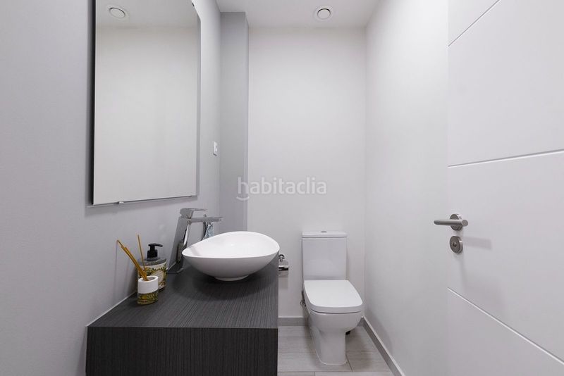 Foto 5c0d645a-327d-48f2-bc8a-9a43cd632c76. Casa adossada amb aparcament piscina a San Luis de Sabinillas Manilva