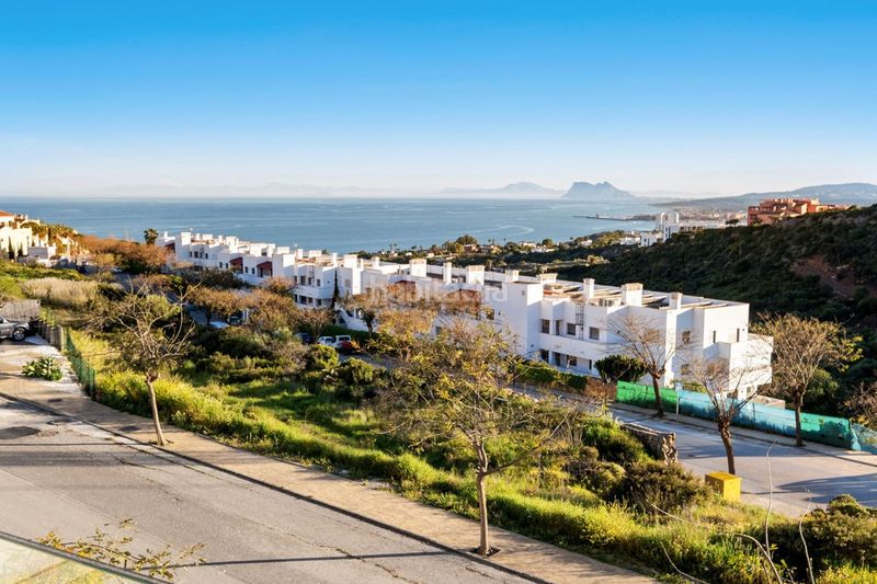 Foto cad8cb8e-8b08-4685-8a16-e5980cb23427. Casa adossada amb aparcament piscina a San Luis de Sabinillas Manilva