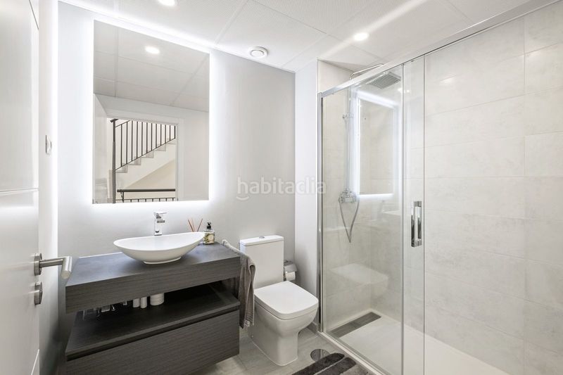 Foto e2a19a8c-ce65-47b3-af75-86aa465afd8c. Casa adossada amb aparcament piscina a San Luis de Sabinillas Manilva