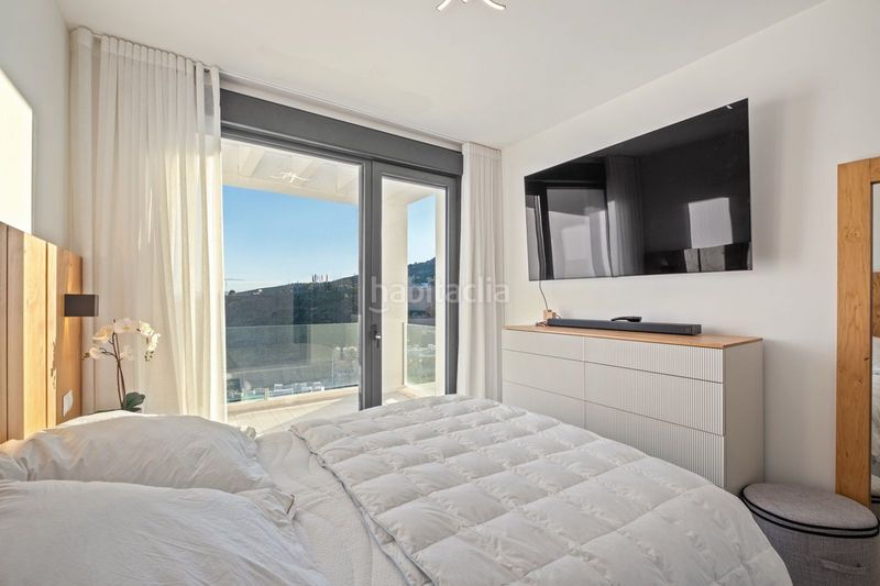 Foto e453ef38-c566-4494-86f3-9a8c3222b03b. Casa adossada amb aparcament piscina a San Luis de Sabinillas Manilva