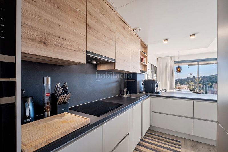 Foto e4ab2ecd-b8d8-4e74-a308-26d1b0cc83a1. Casa adossada amb aparcament piscina a San Luis de Sabinillas Manilva