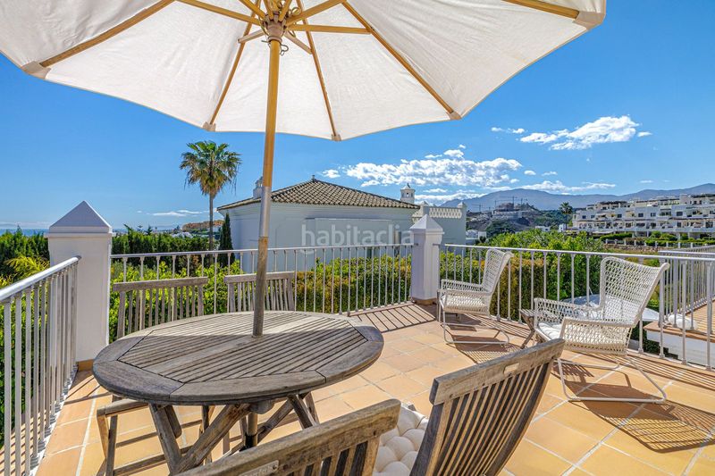Foto b1aec2ba-45cc-472a-b798-afa0ee565093. Casa amb piscina a La Concha - Resina Golf Estepona