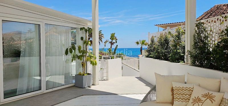 Foto 4d90479f-55ac-41b5-b51a-dff0af4c568d. Casa amb piscina a Bahía Dorada Estepona
