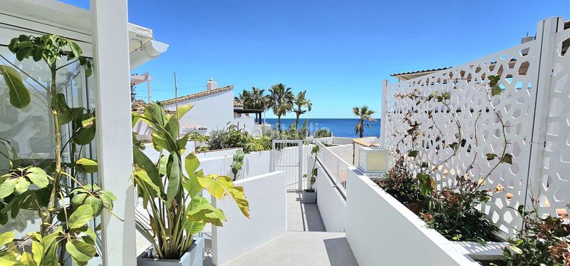 Foto e5c96d6f-e265-460b-b86c-4c22e3997403. Casa amb piscina a Bahía Dorada Estepona