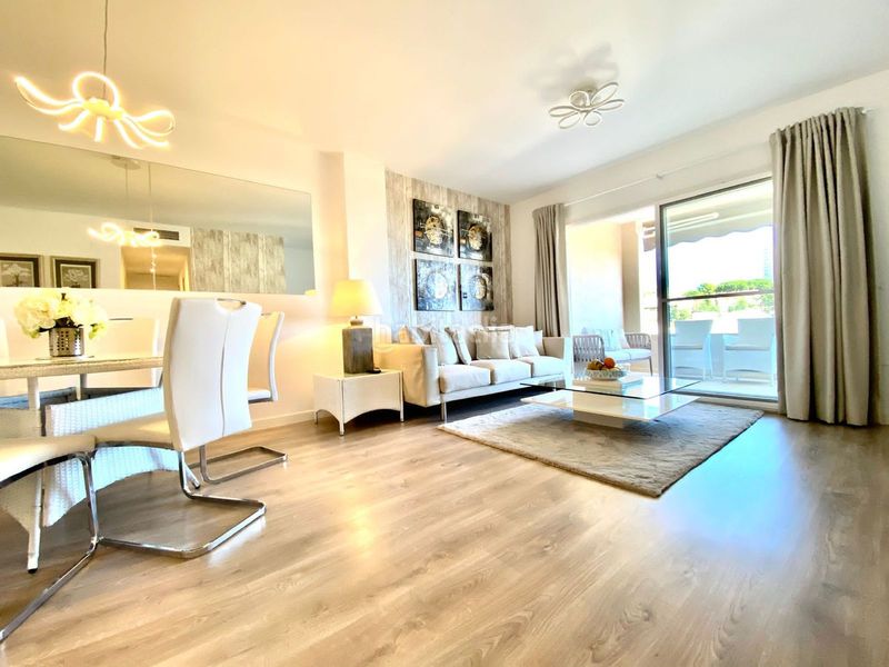 Foto 8d9ba206-92b8-4121-8ca5-a0ac4755de75. Pis amb piscina a Las Brisas Marbella