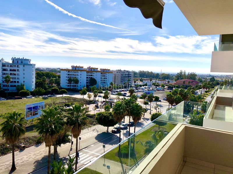 Foto d812dd8b-c538-4f18-9dba-1a3322713a7f. Pis amb piscina a Las Brisas Marbella