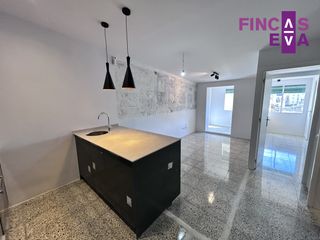 Piso  Barcelona - cl sant ramon. Acogedor piso completamente reformado en raval