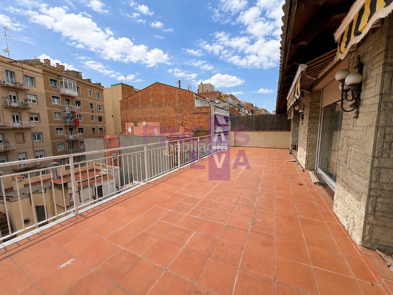 Foto 4d8f3fc9-675c-4e7a-a9bc-1ab56fb062bf. Àtic amb calefacció aparcament a Putget - Farró Barcelona