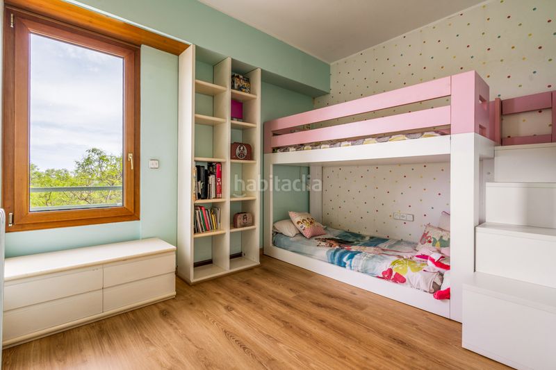 Foto d63c4665-17b6-4af9-ab36-745e79666270. Pis amb calefacció aparcament a La Vila Olímpica del Poblenou Barcelona
