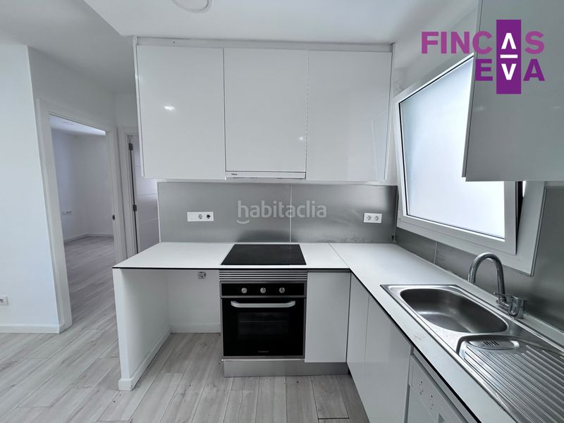 Foto 9d740a0f-2358-4db7-a960-1049660bc53e. Pis a El Clot Barcelona