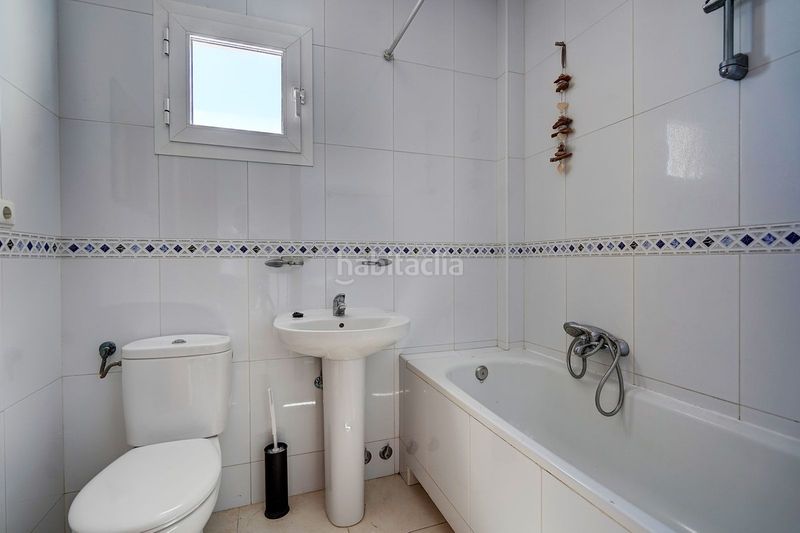 Foto c5263bdc-55f3-4dd2-95f2-497e97cef185. Casa amb aparcament piscina a Torreblanca del Sol Fuengirola