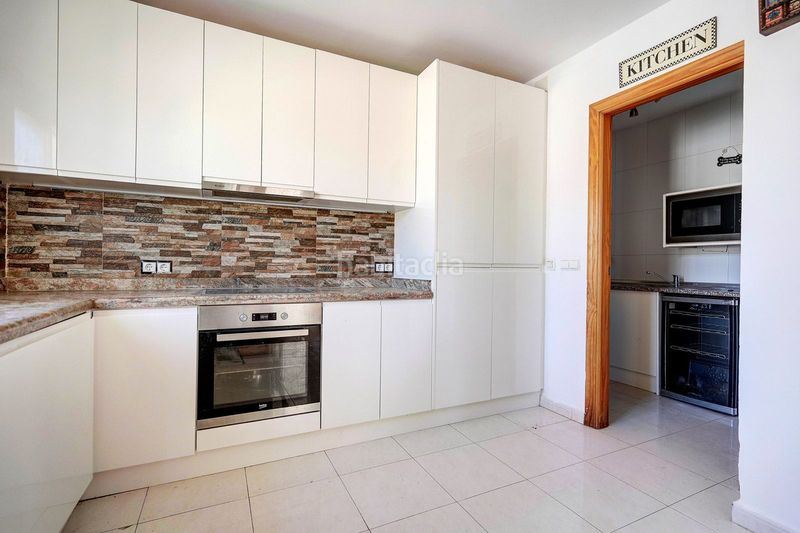 Foto ce233bb9-903e-46ce-b086-6b5baeb1982e. Casa amb aparcament piscina a Torreblanca del Sol Fuengirola