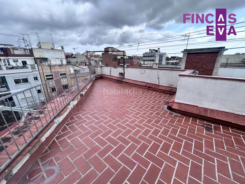 Foto f3dd18ad-900a-461d-a3d9-29e3d3fa7df8. Edifici a La Florida Hospitalet de Llobregat (L´)