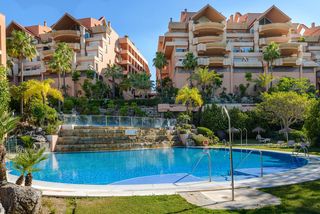 Pis  Marbella,nueva andalucia,avenida del prado. Este precioso apartamento de 3 dormitorios y 3 baños, recienteme