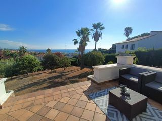 Casa  Estepona,centro,avenida juan carlos i. Villa  chalet, estepona, costa del sol. 3 dormitorios, 2 baños,