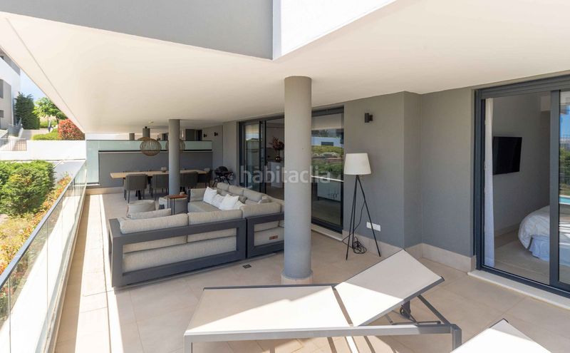 Foto a9cd877a-6a39-42e0-88a6-a7c486c9b63a. Pis amb aparcament piscina a Centro Estepona