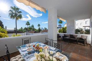 Pis a Marbella,BahÃ?Â­a de Marbella,Avenida Reina DoÃ?Â±a Sofia
