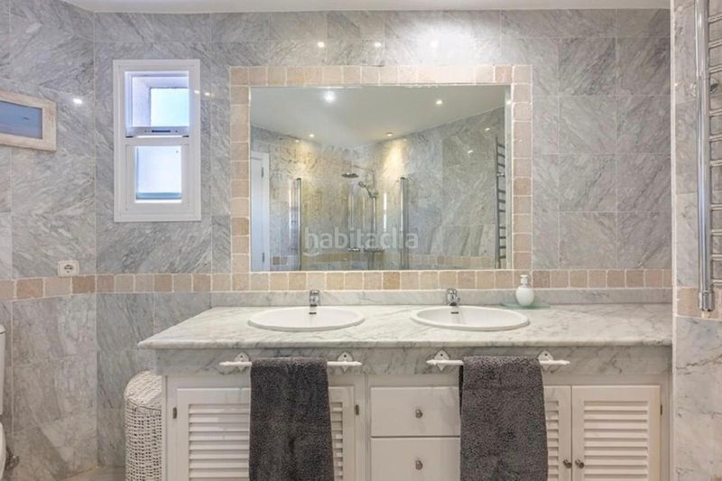 Foto ad2f84b0-c365-4789-894a-9ec0fc93e516. Pis amb aparcament piscina a Bello Horizonte - Lindasol Marbella