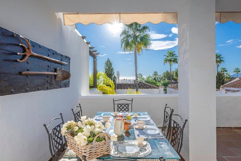 Foto dccf66b0-9403-4616-b8b7-d3a6a49f329f. Pis amb aparcament piscina a Bello Horizonte - Lindasol Marbella