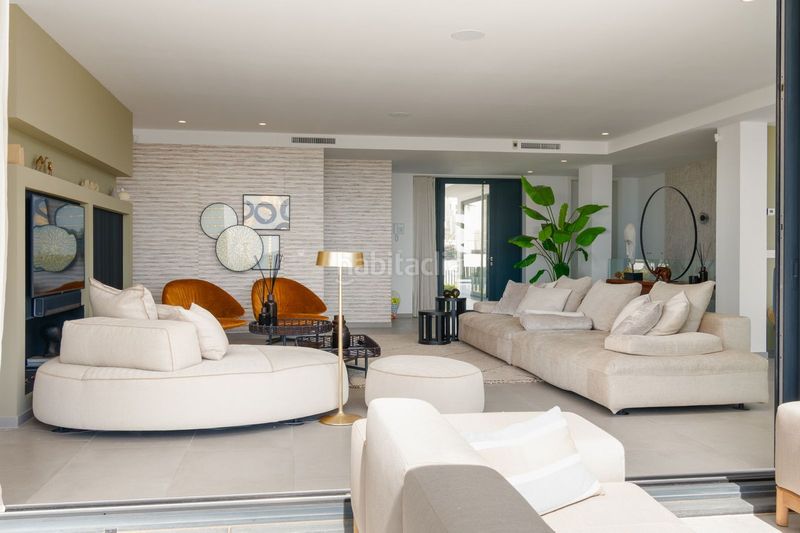 Foto 291e74b9-5c5b-4a36-9dbd-29ac58a65fbc. Casa amb piscina a Cabopino - Artola Marbella