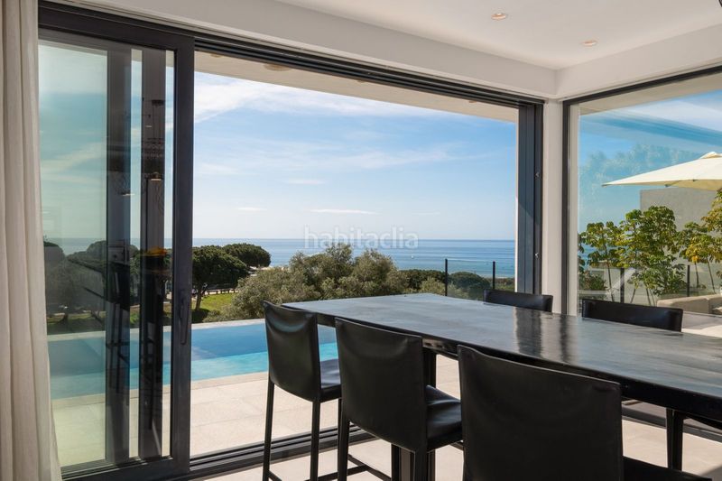 Foto 93c869ca-042f-4a08-baa5-e588b1a1abbc. Casa amb piscina a Cabopino - Artola Marbella