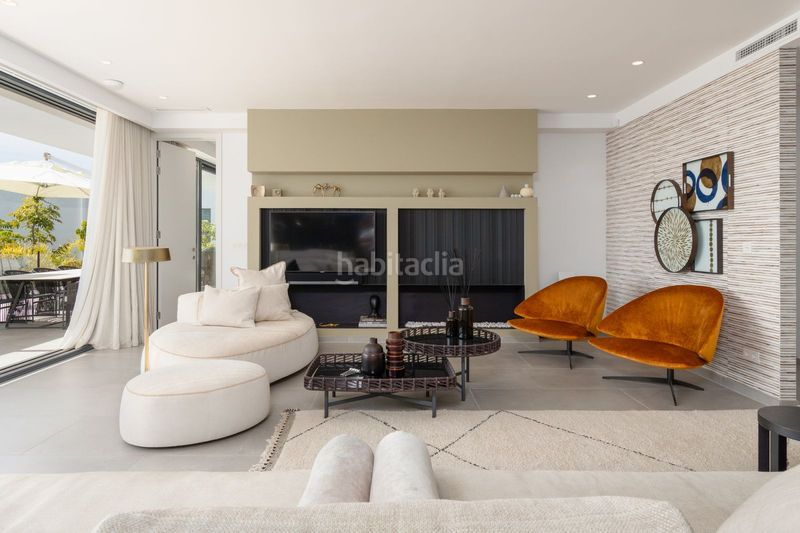 Foto a456885c-c6ec-4a1f-b0ad-1c6be2110f14. Casa amb piscina a Cabopino - Artola Marbella