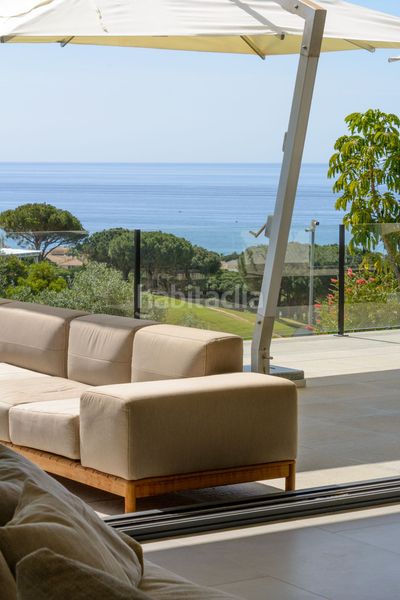 Foto e30dc058-3d13-4f62-a8ae-99040b4e79b7. Casa amb piscina a Cabopino - Artola Marbella