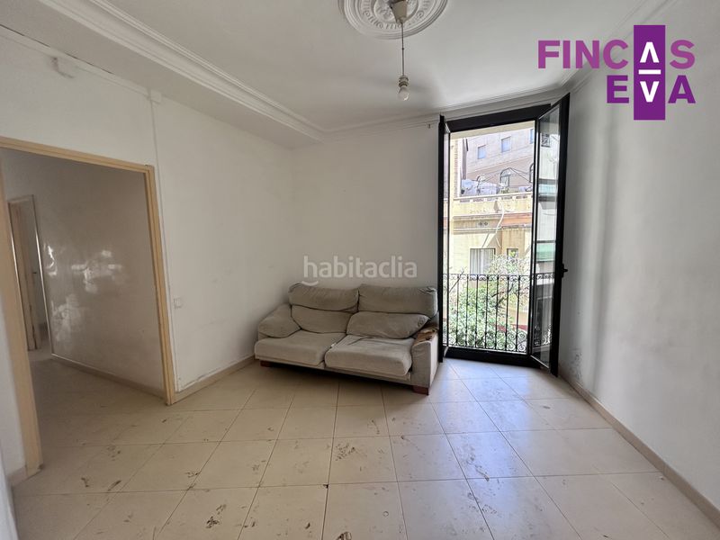 Foto 0be51131-9907-4f0c-ac7b-f7e8be09a430. Pis a Raval Barcelona