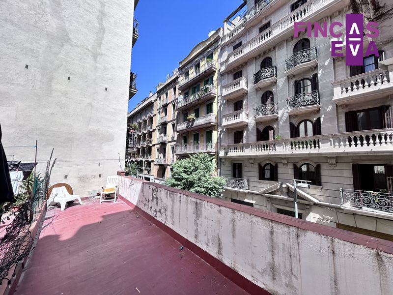 Foto 1c625198-6ddb-48c7-a378-bf79b2d8c462. Pis a Raval Barcelona
