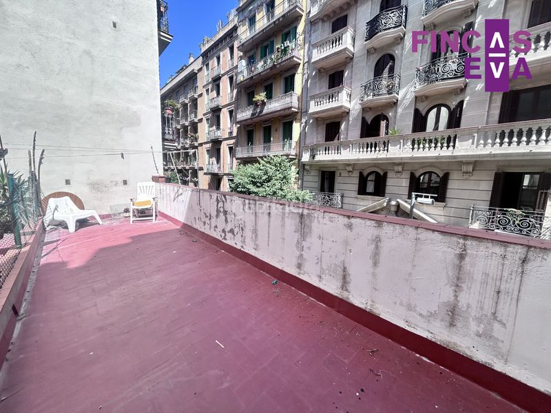 Foto b9ebf7c0-b009-4855-b853-5c944d86cdc3. Pis a Raval Barcelona