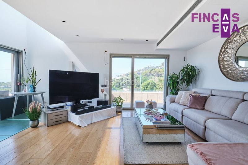 Foto 0dd58e4c-e022-423e-8baf-b90505356b6c. Casa amb aparcament piscina a Sarrià Barcelona