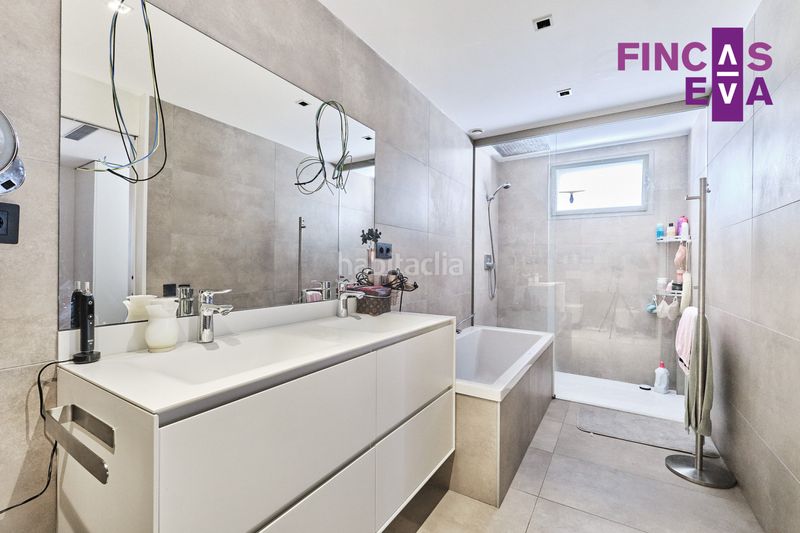 Foto 6c398326-8536-47a6-a554-e720452359ce. Casa amb aparcament piscina a Sarrià Barcelona